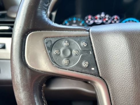 Used 2020 GMC Yukon XL Denali RWD image 18