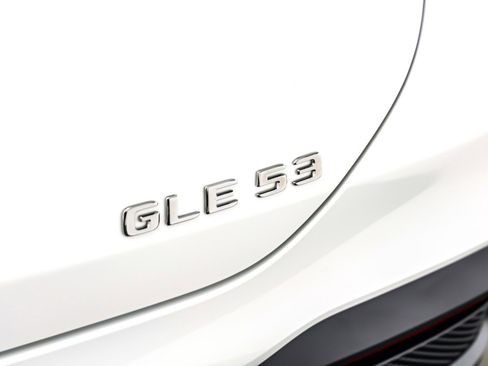 New 2026 Mercedes-Benz GLE 53 AMG 4MATIC Coupe image 9