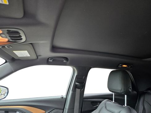 Used 2022 Chevrolet TrailBlazer ACTIV w/ Sun and Liftgate Package FWD image 18