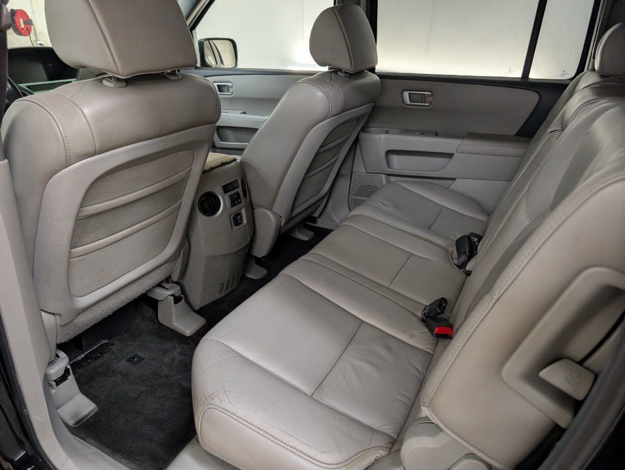 Used 2011 Honda Pilot EX-L image 13