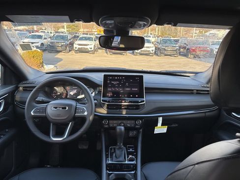 New 2026 Jeep Compass Limited AWD/4WD image 12