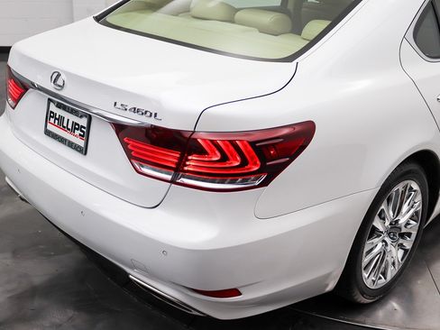Used 2014 Lexus LS 460 L RWD image 12