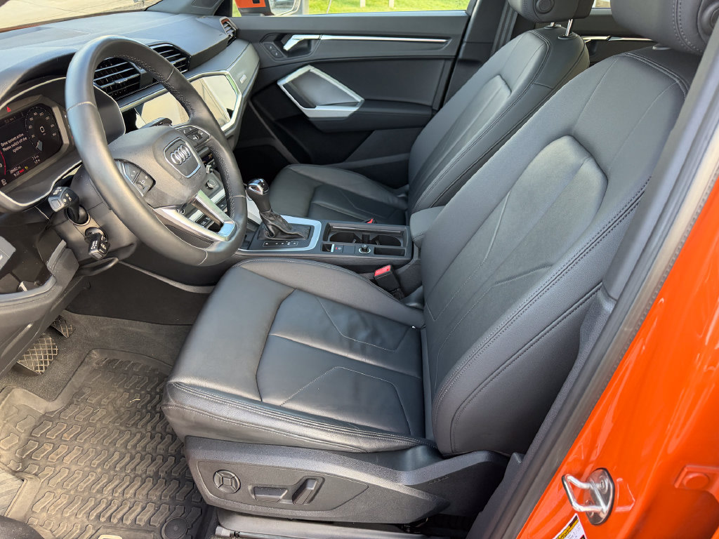 Certified 2023 Audi Q3 2.0T Premium Plus AWD/4WD image 3