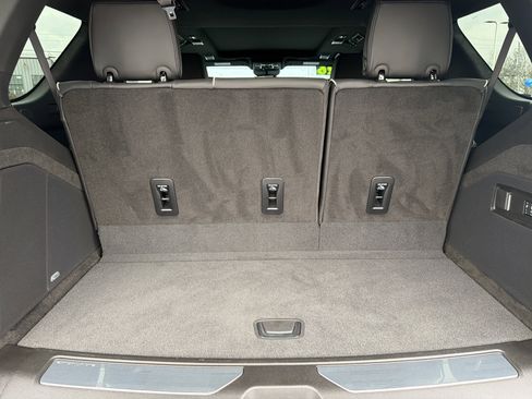 Used 2026 Cadillac Escalade V image 5