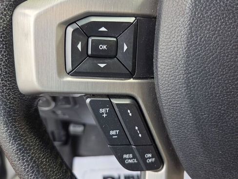 Used 2015 Ford F150 Platinum w/ Equipment Group 701A Luxury AWD/4WD image 25