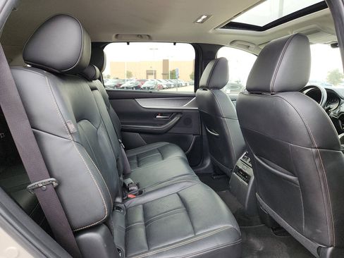 Used 2024 MAZDA CX-90 3.3 Turbo w/ Preferred Plus image 14