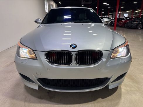 Used 2010 BMW M5 RWD image 9