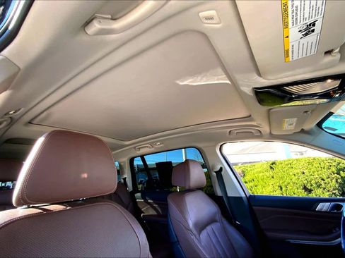 Used 2020 BMW X7 xDrive40i w/ Cold Weather Package image 13