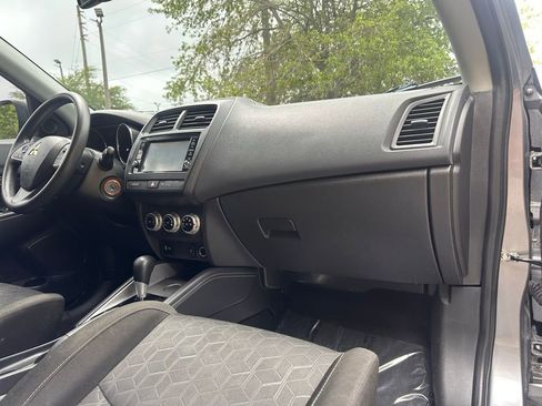 Used 2021 Mitsubishi Outlander Sport FWD image 22