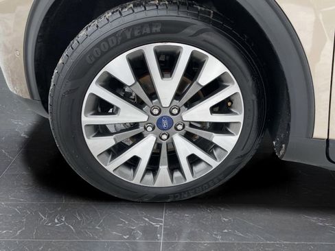 Used 2021 Ford Escape Titanium image 45