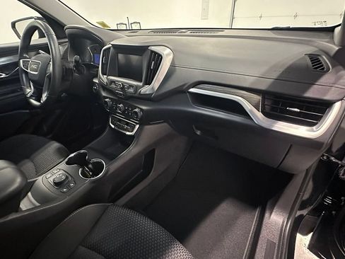 Used 2024 GMC Terrain SLE w/ Driver Convenience Package AWD/4WD image 26