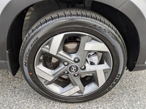 New 2025 Hyundai Venue SEL image 14