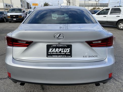 Used 2016 Lexus IS 200t RWD image 10