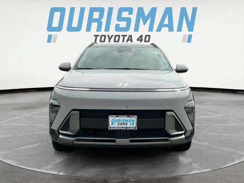 Used 2024 Hyundai Kona Limited AWD/4WD image 2