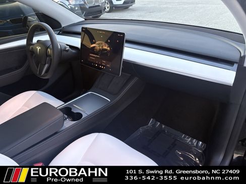 Used 2024 Tesla Model Y Long Range image 16