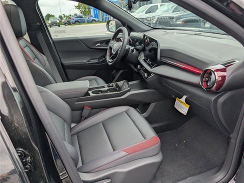 New 2026 Chevrolet Equinox RS w/ Safety and Technology Package AWD/4WD image 7