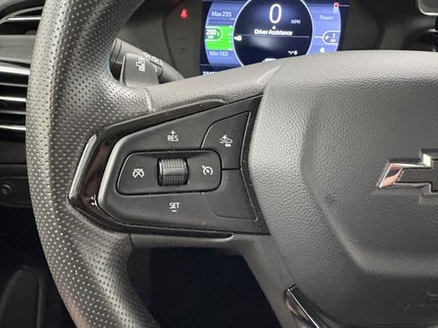 Used 2023 Chevrolet Bolt EUV LT image 31
