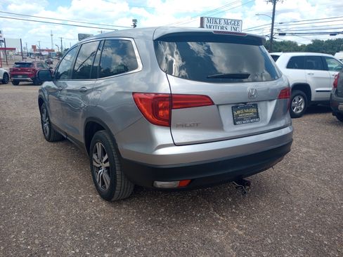 Used 2017 Honda Pilot EX image 5