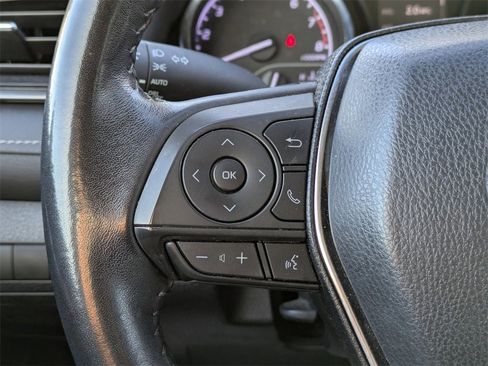 Used 2019 Toyota Camry SE image 21