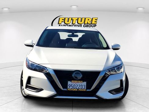 Used 2021 Nissan Sentra SV image 2