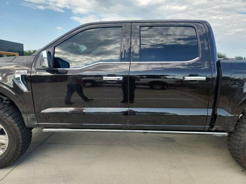 Used 2021 Ford F150 Platinum w/ FX4 Off-Road Package AWD/4WD image 3