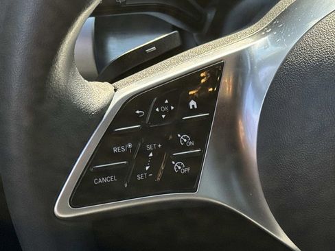 Used 2025 Mercedes-Benz GLB 250 image 23