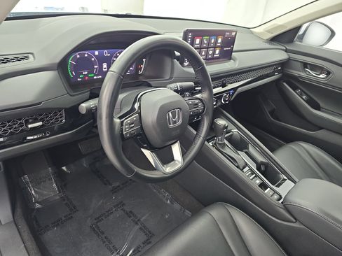 Used 2023 Honda Accord Touring image 15