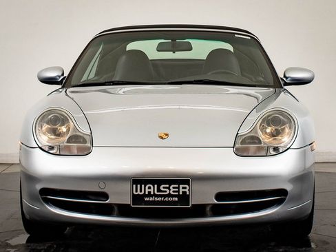 Used 2001 Porsche 911 Carrera 4 image 11