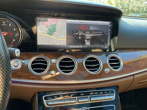 Used 2017 Mercedes-Benz E 300 4MATIC image 18