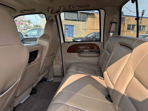 Used 2003 Ford F250 Lariat RWD image 19