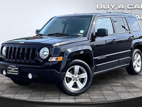 Used 2016 Jeep Patriot Latitude AWD/4WD image 12
