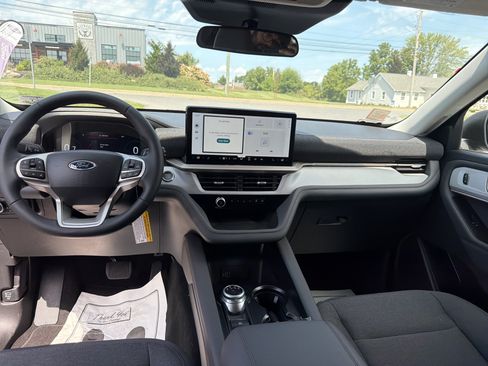 New 2026 Ford Explorer Active AWD/4WD image 15