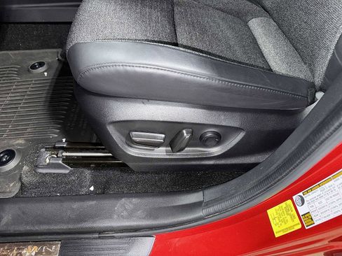 Used 2023 Toyota Crown XLE image 23