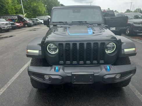 Used 2022 Jeep Wrangler Unlimited Rubicon 4xe w/ Cold Weather Group AWD/4WD image 2