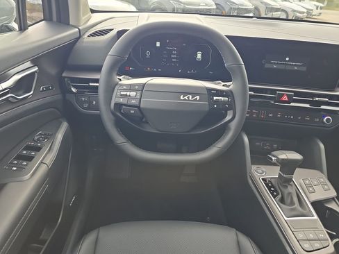 New 2026 Kia Sportage SX FWD image 14