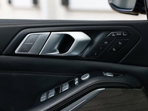 Used 2019 BMW X7 xDrive50i w/ Dynamic Handling Package AWD/4WD image 61