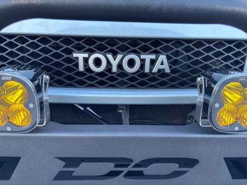 Used 2007 Toyota FJ Cruiser 4WD image 23