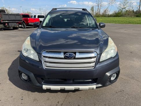 Used 2014 Subaru Outback 2.5i Limited w/ Moonroof Package AWD/4WD image 8