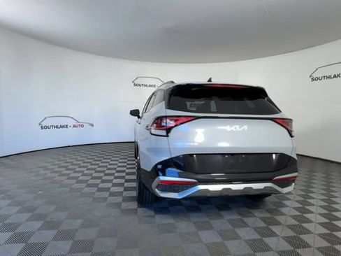 Certified 2025 Kia Sportage SX FWD image 8