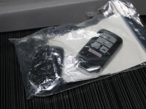 Used 2017 Honda Pilot EX image 13