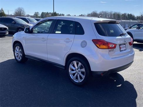 Used 2014 Mitsubishi Outlander Sport ES image 4
