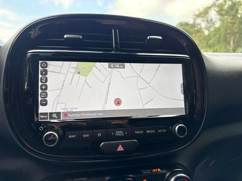 Used 2020 Kia Soul EX FWD image 26