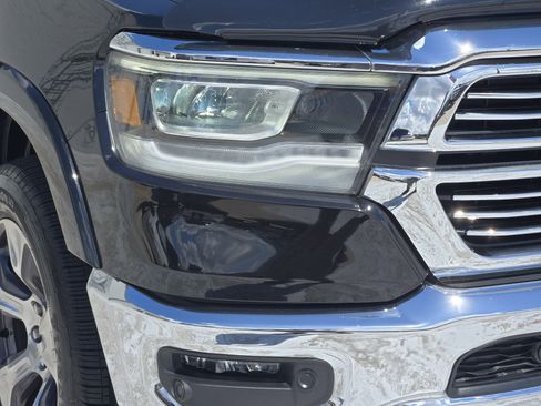 Used 2022 RAM 1500 Laramie AWD/4WD image 10