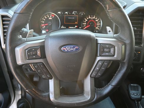 Used 2017 Ford F150 Raptor w/ Equipment Group 802A Luxury AWD/4WD image 32