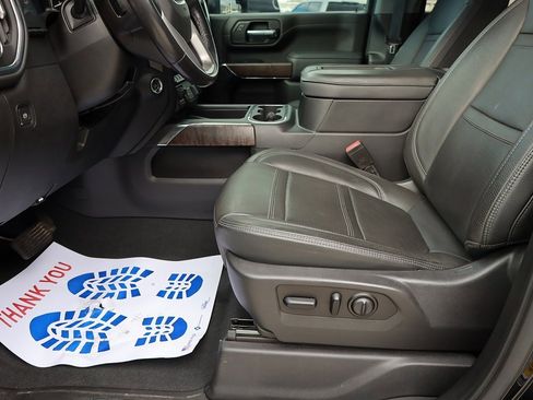 Used 2021 GMC Sierra 3500 Denali w/ Denali Black Diamond Edition image 11