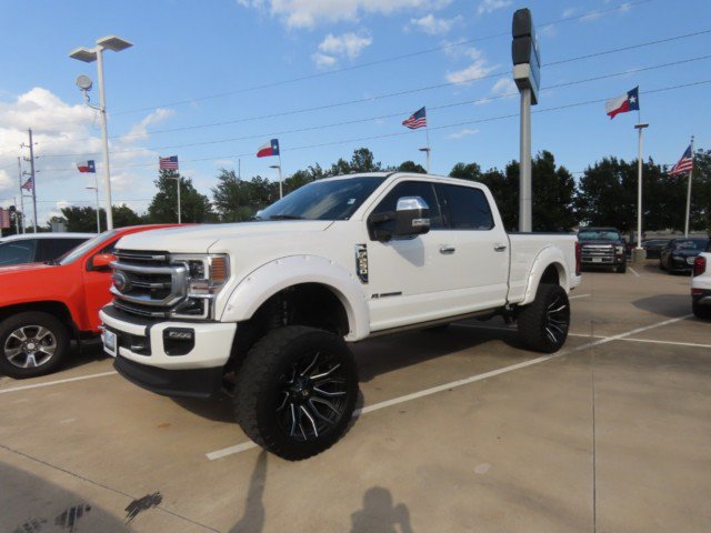 Used 2022 Ford F250 Platinum AWD/4WD image 2