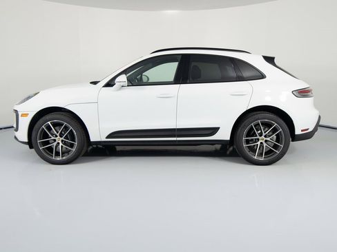 New 2026 Porsche Macan image 7