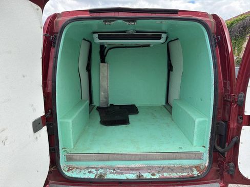 Used 2017 Nissan NV200 SV w/ Technology Package FWD image 17