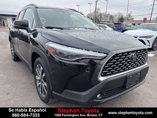 Used 2023 Toyota Corolla Cross XLE video 1