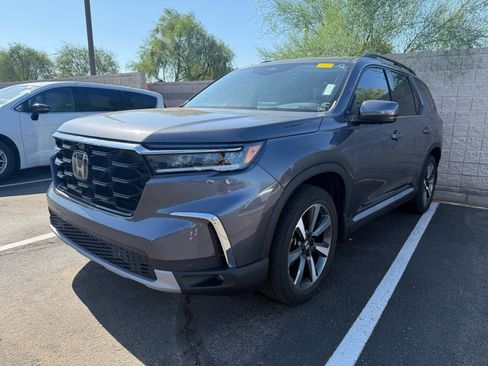 Certified 2024 Honda Pilot Elite image 2